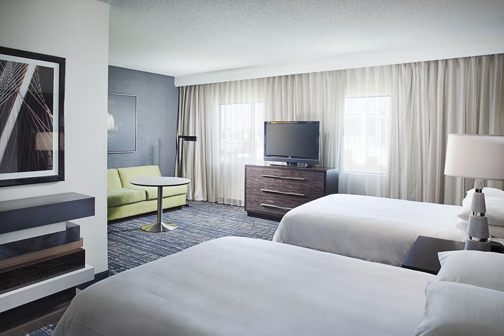 Dallas Marriott Suites Medical/Market Center Eksteriør billede