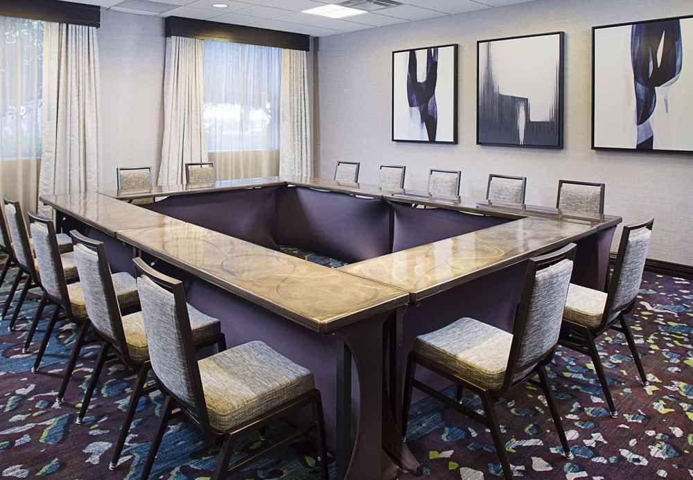 Dallas Marriott Suites Medical/Market Center Eksteriør billede
