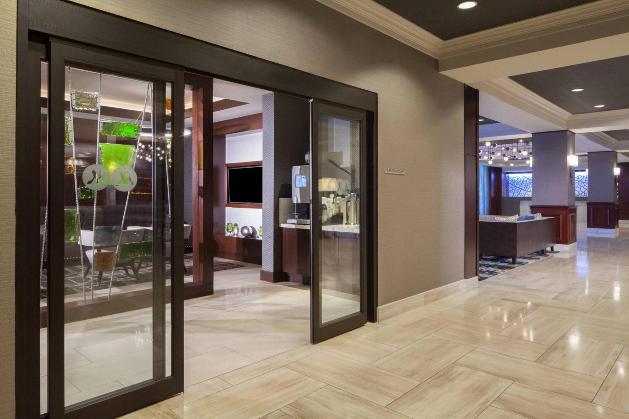 Dallas Marriott Suites Medical/Market Center Eksteriør billede