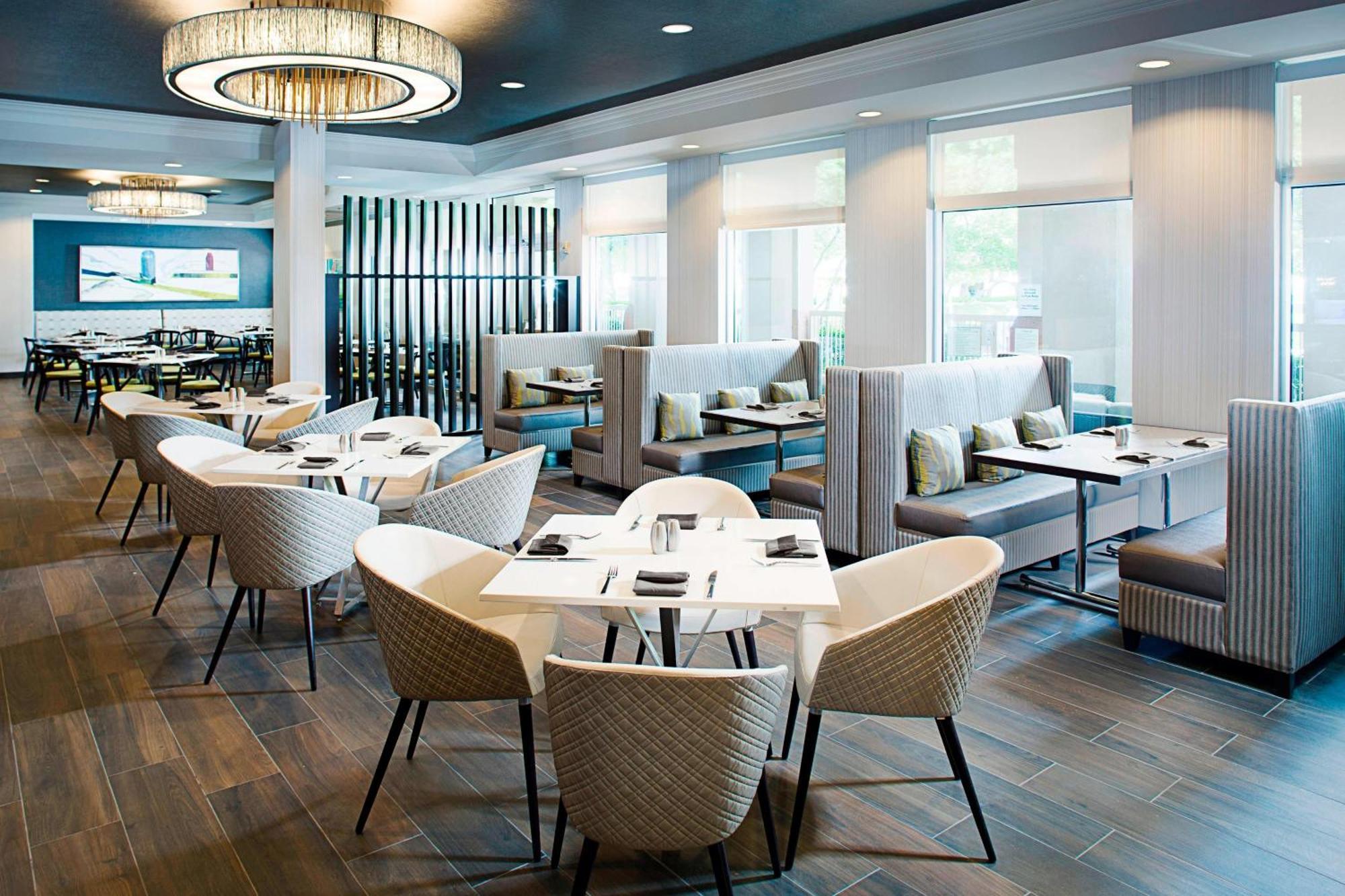 Dallas Marriott Suites Medical/Market Center Eksteriør billede