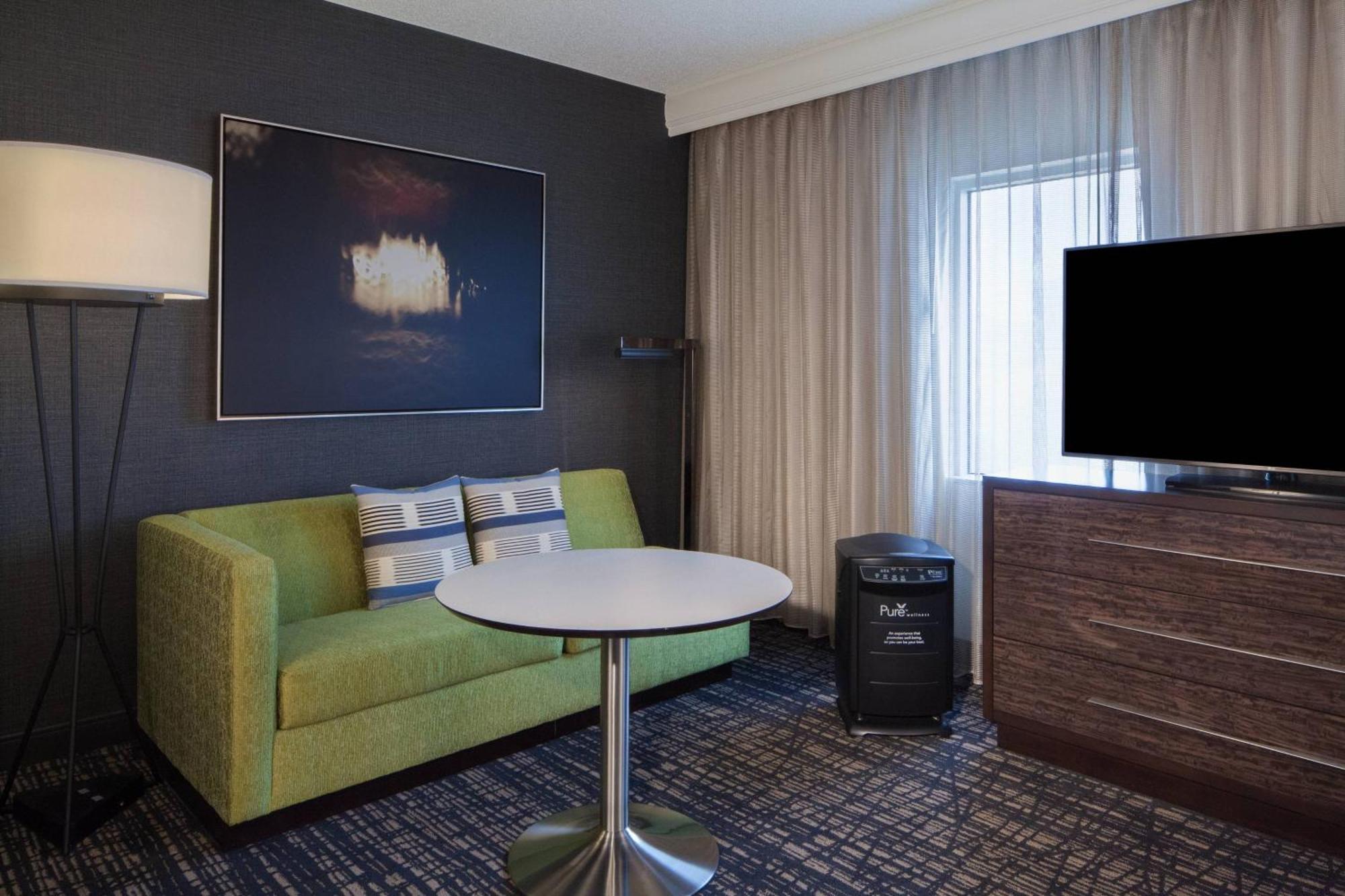 Dallas Marriott Suites Medical/Market Center Eksteriør billede