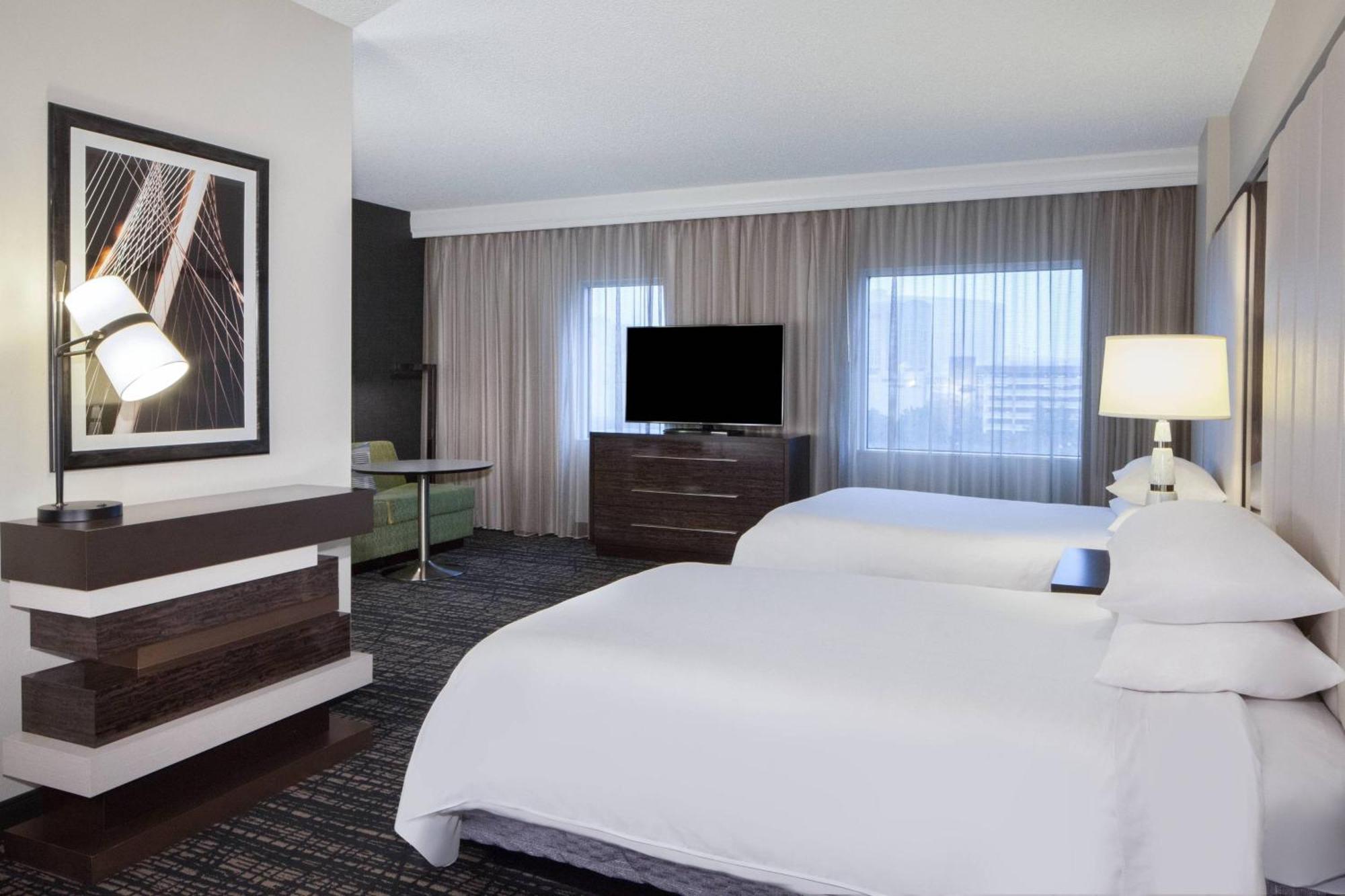Dallas Marriott Suites Medical/Market Center Eksteriør billede